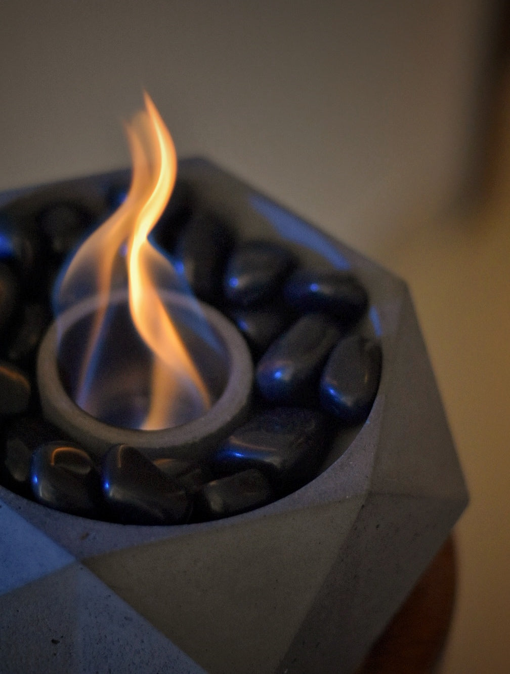 Hexglow Tabletop Fire Pit (with Stones) - Cozfire